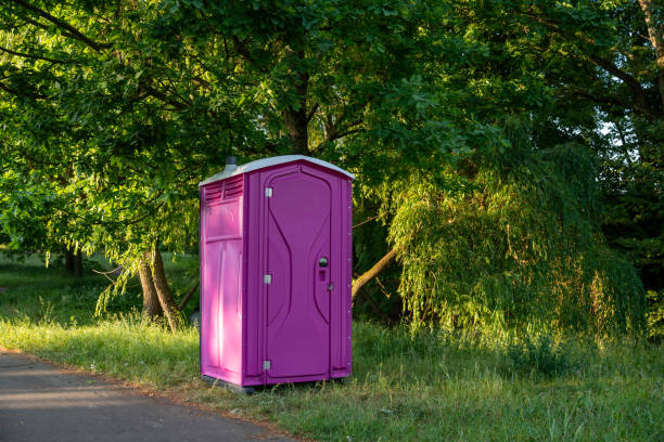 Affordable portable toilet rental in Versailles, MO